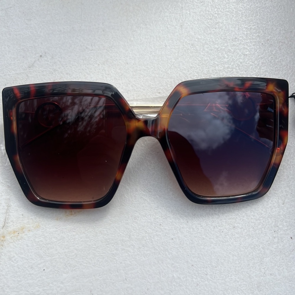 Fashionable sunglasses